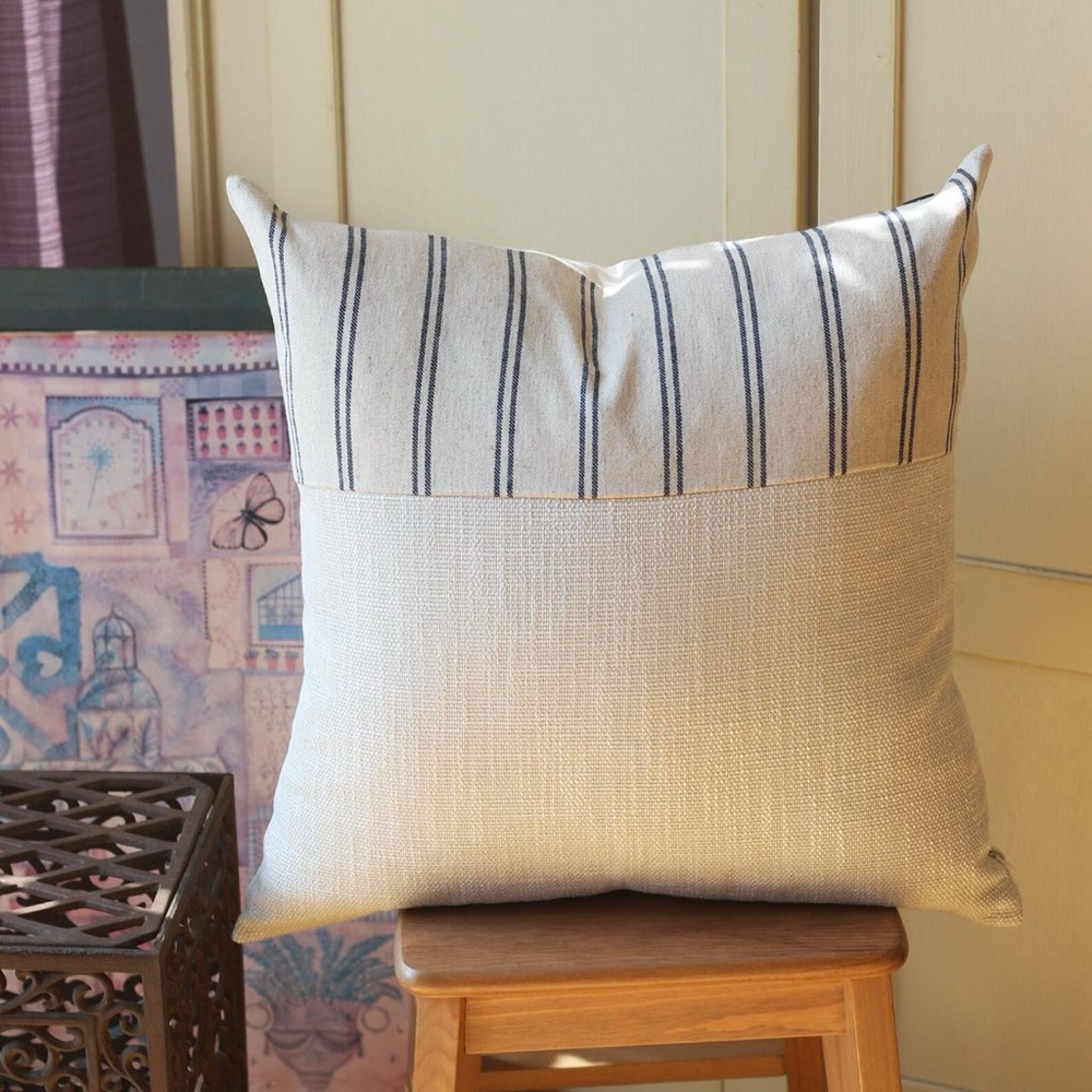 Cottage Pillow Cover, New with Tags
